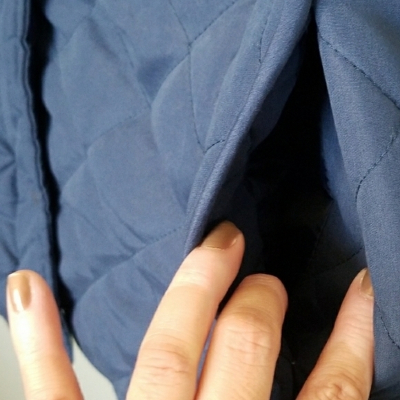 Avenue blue soft filled quilted jacket 30/32 - Picture 3 of 8